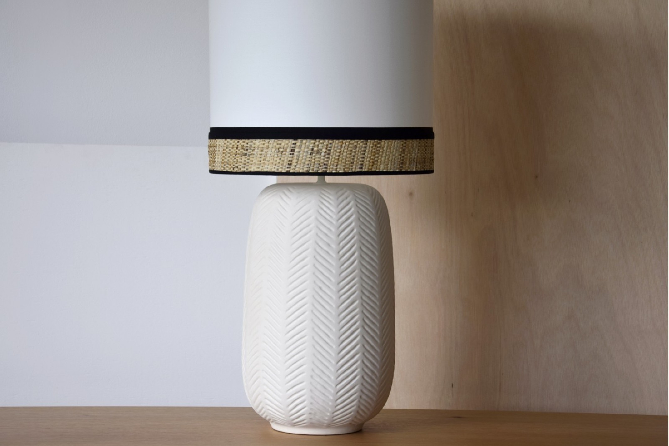 Lámpara mesa cerámica con pantalla acabada en...