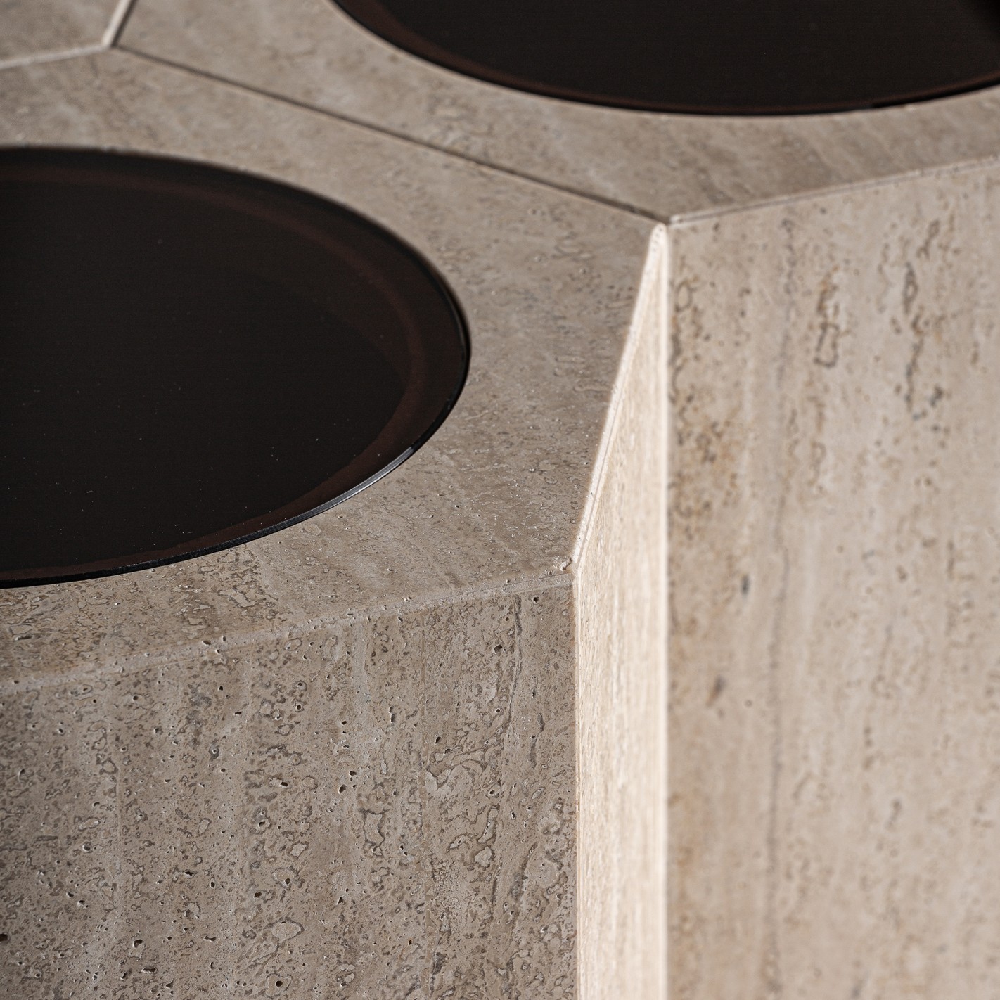 MESA DE CENTRO THIENNES