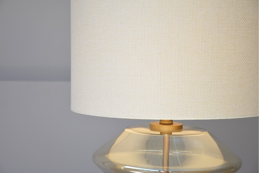 Lámpara de mesa KAROL vidrio ámbar zig zag