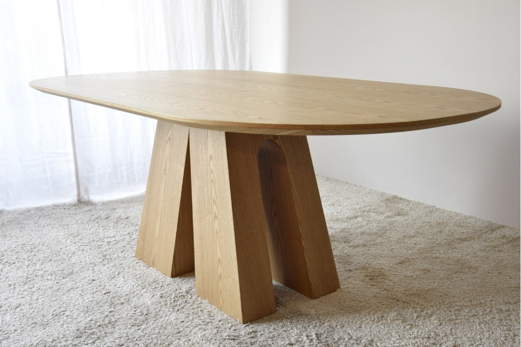 Mesa comedor Thaisa fresno natural