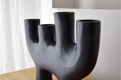 Candelabro Totem metal negro pequeño 2