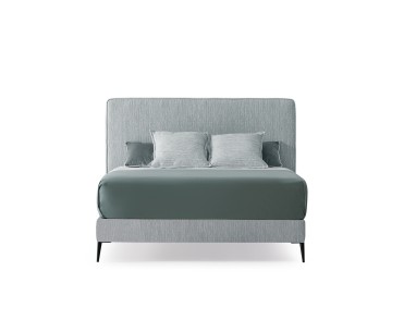 Cama Lucca con base tapizada a medida