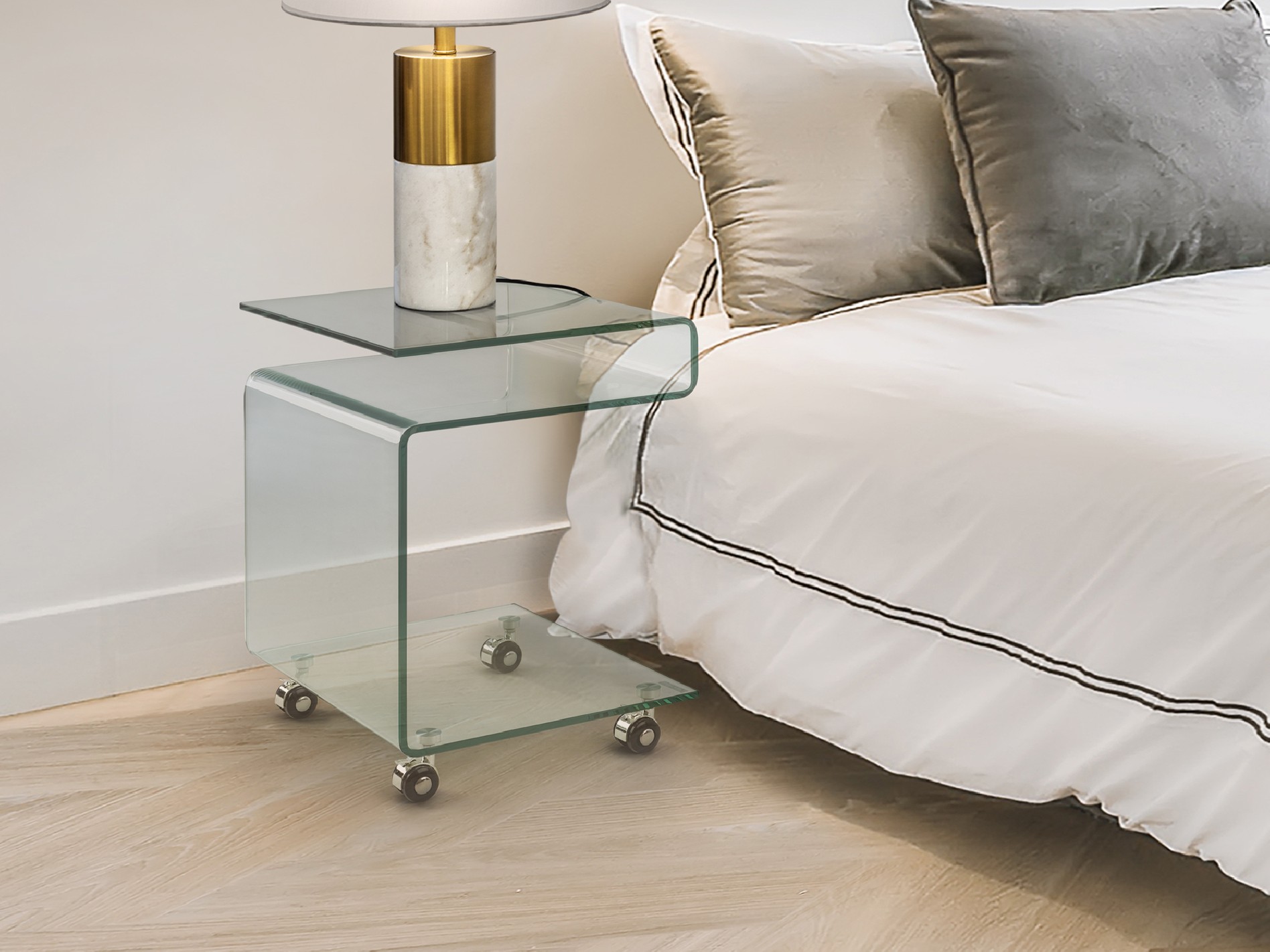 ·GLASS· CLEAR SIDE TABLE