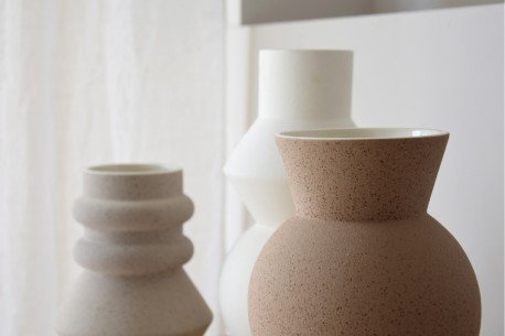Jarrón cerámica topo mate 2