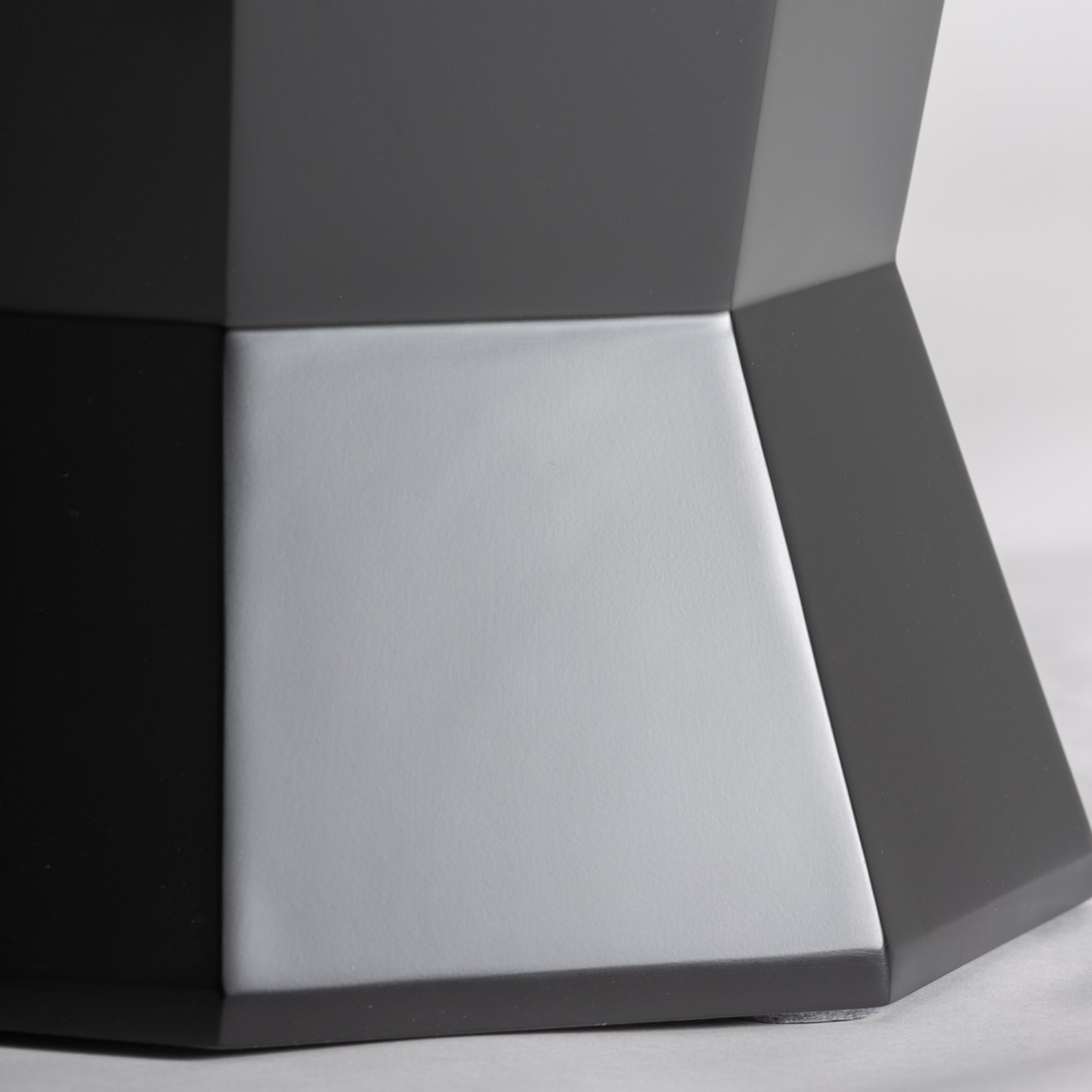 MESA AUXILIAR FRIESACH