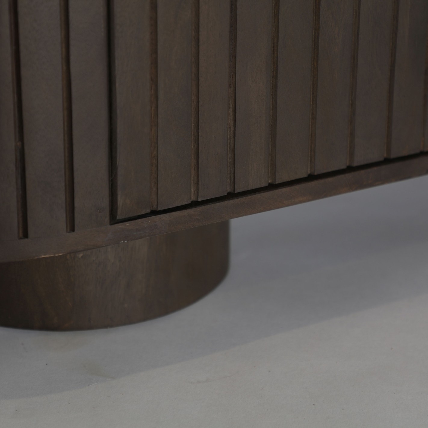 MUEBLE TV KOLGA