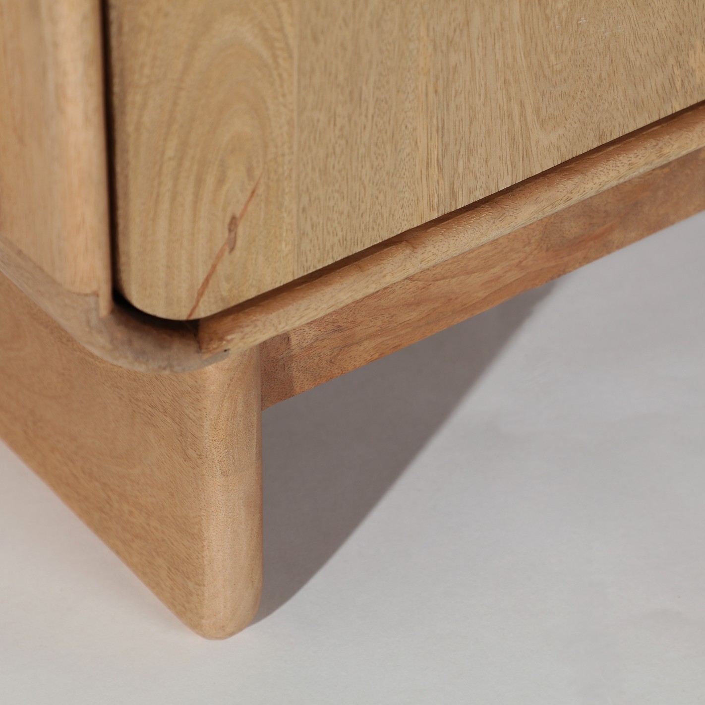 MUEBLE TV CANADA