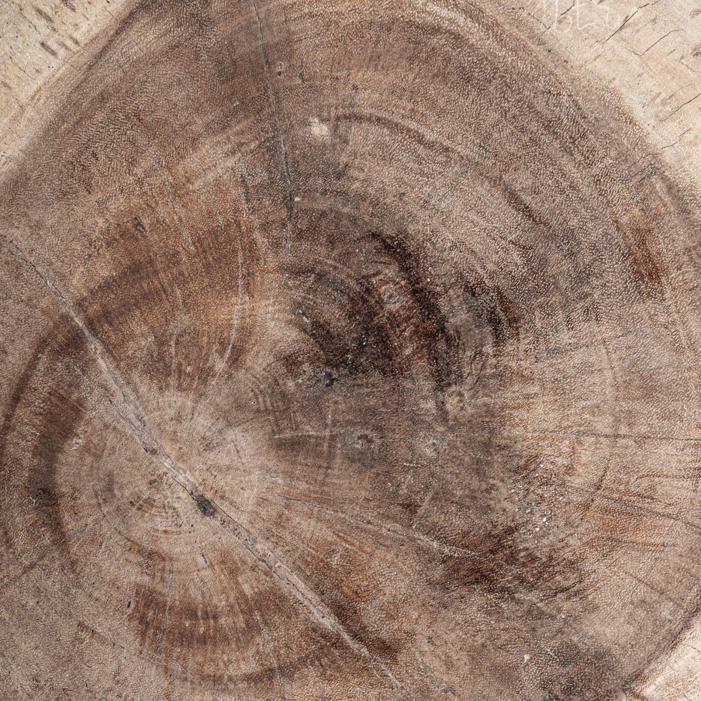 MESA AUXILIAR DHALJE