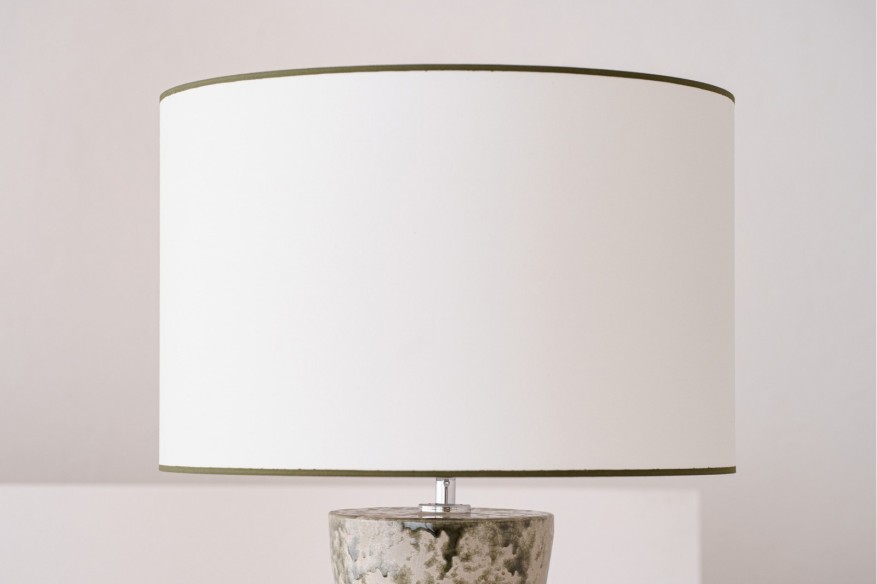 Lámpara de mesa cerámica musgo