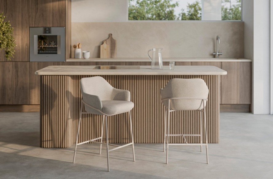 Taburete bajo THOMAS beige (pata beige)