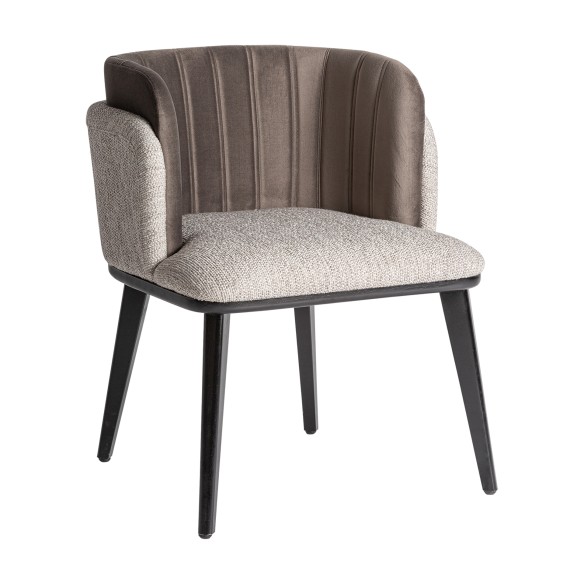 CHAISE LABEGE