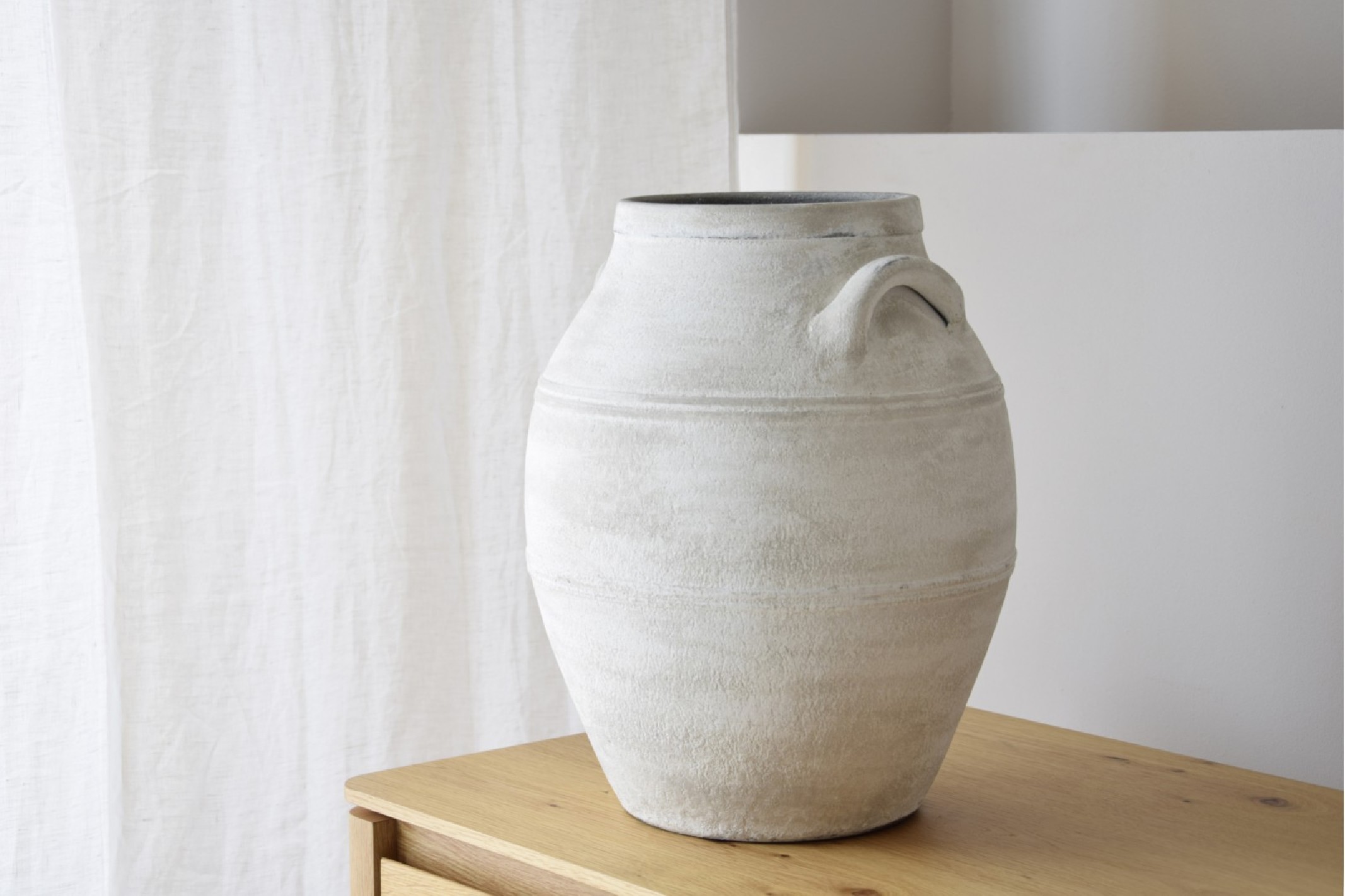 Ánfora en cerámica rústica alta