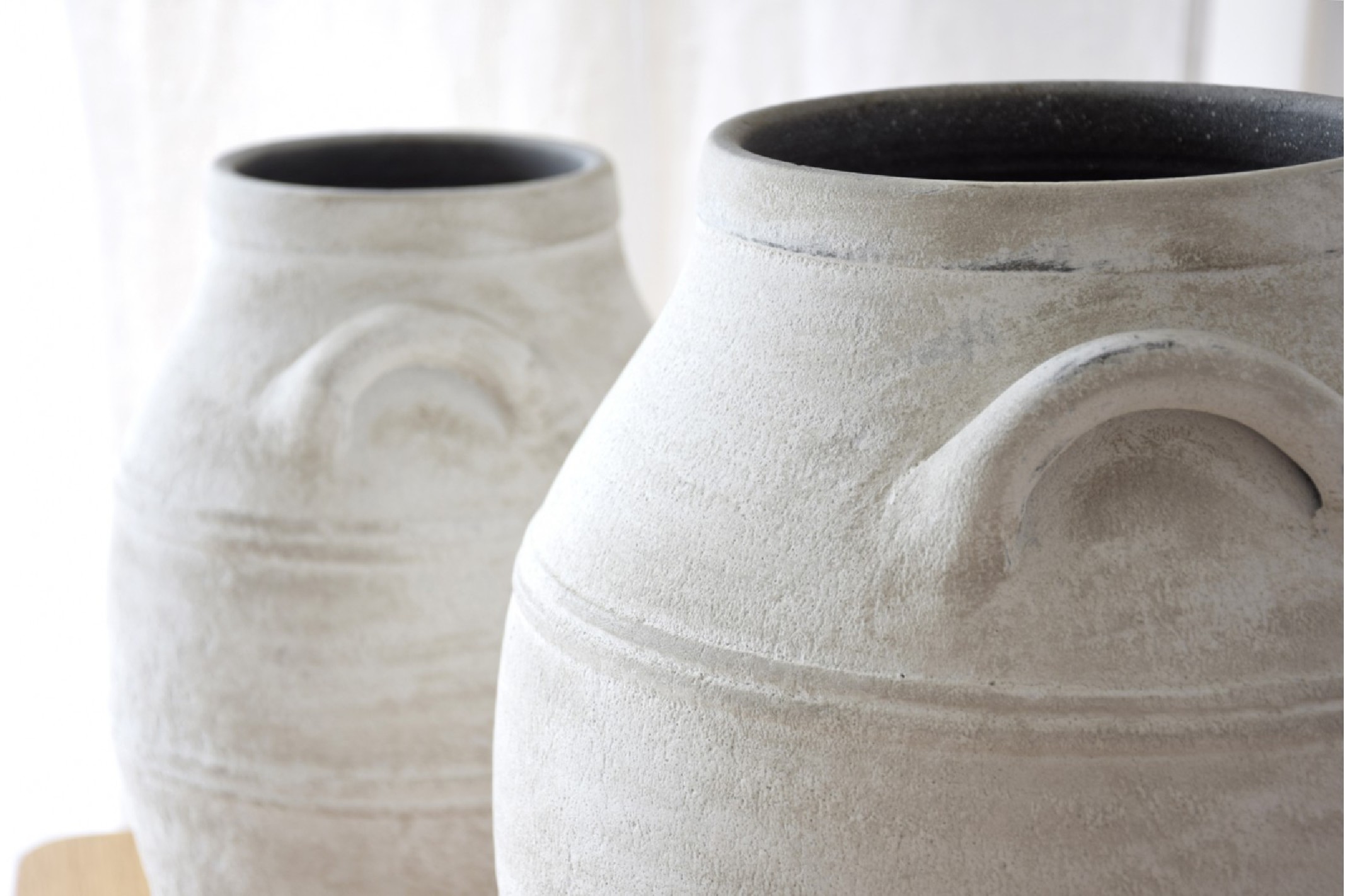 Ánfora en cerámica rústica alta