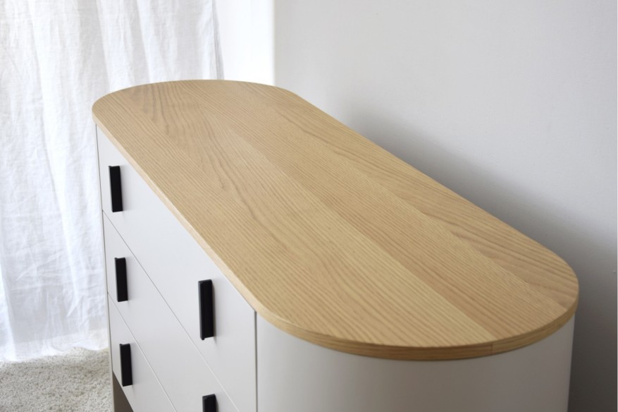 Cómoda col Tea Gris arena y roble