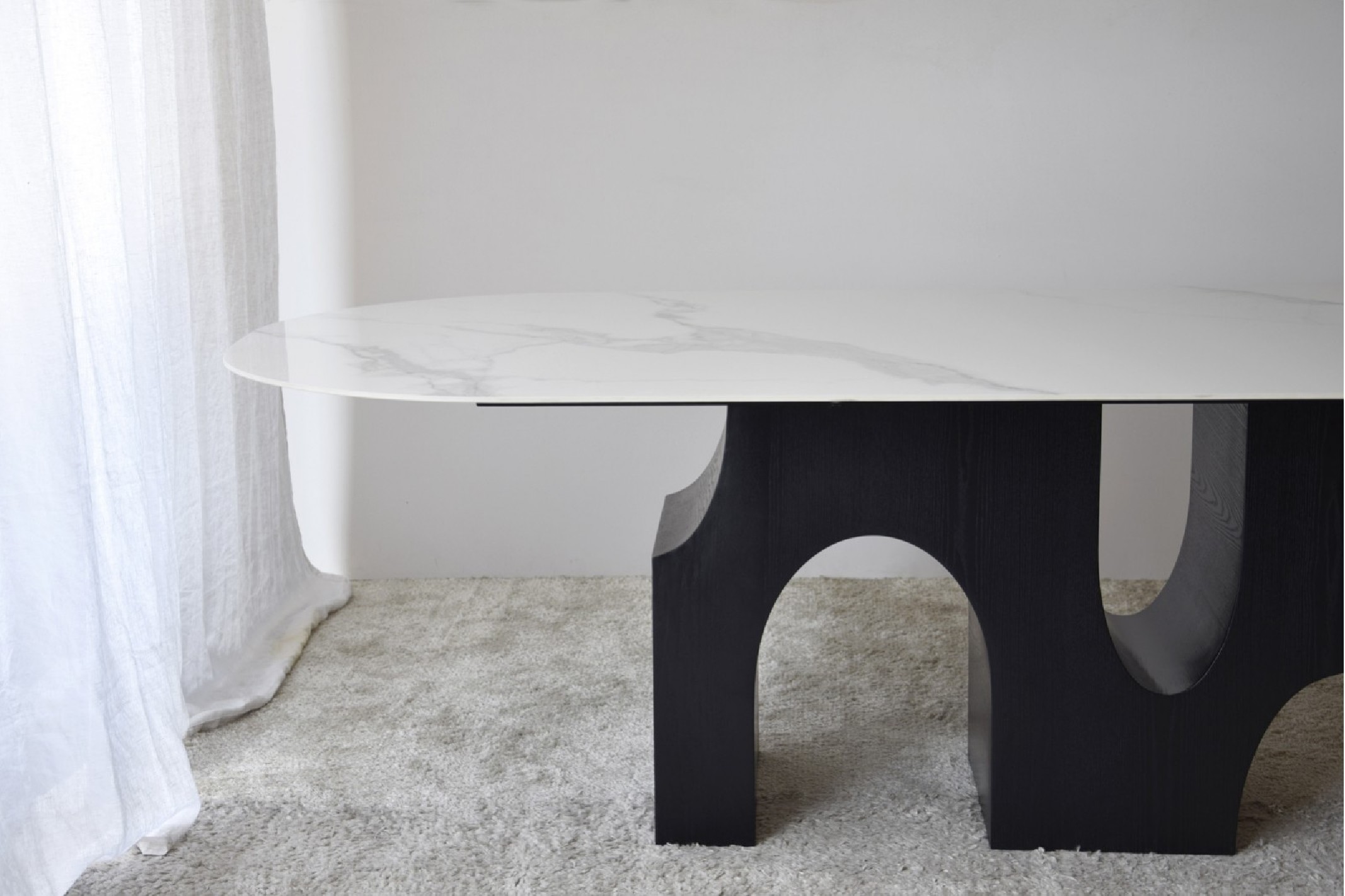 Mesa comedor mármol blanco veteado Alana