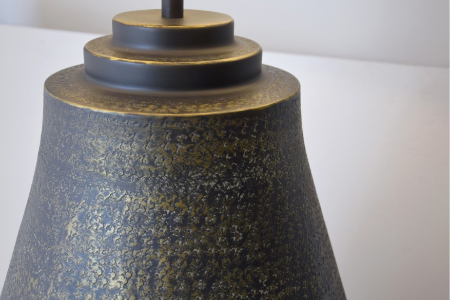 Lámpara de mesa metal negro con pantalla N10