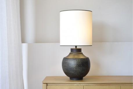 Lámpara mesa metal negro con pantalla N8