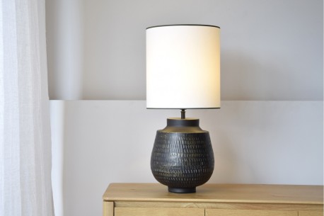 Lámpara mesa metal negro con pantalla N5