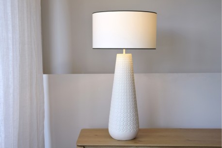 Lámpara mesa cerámica blanca Claudia