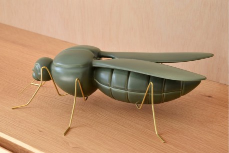 ESCULTURA MOSQUITO. VERDE MILITAR MATE 2