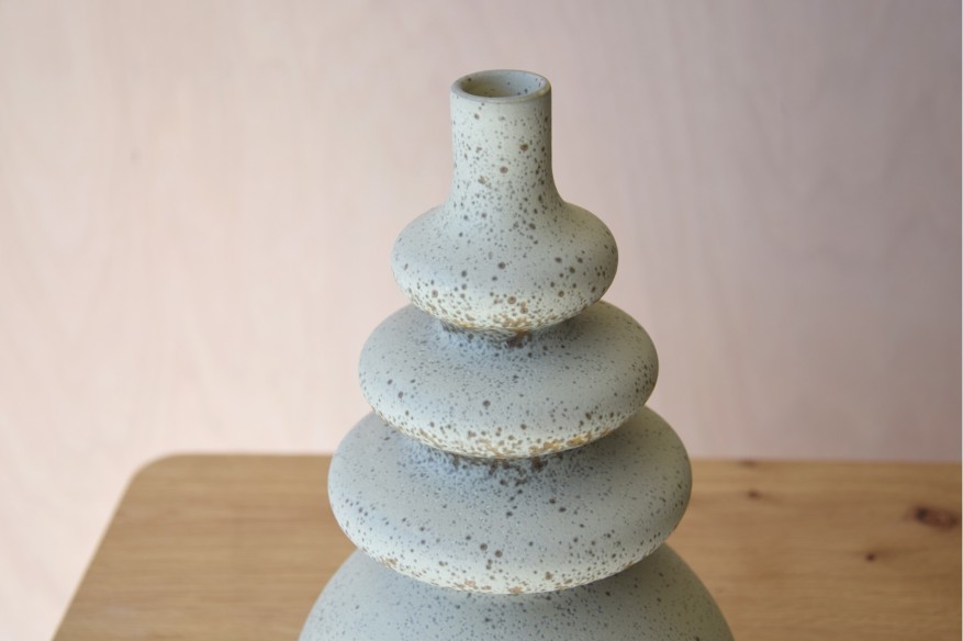 jarron ceramica color tierra verde