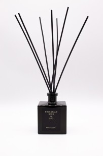 Mikado Bulgarian Rose & Oud 100 ml Cerería Mollá 2