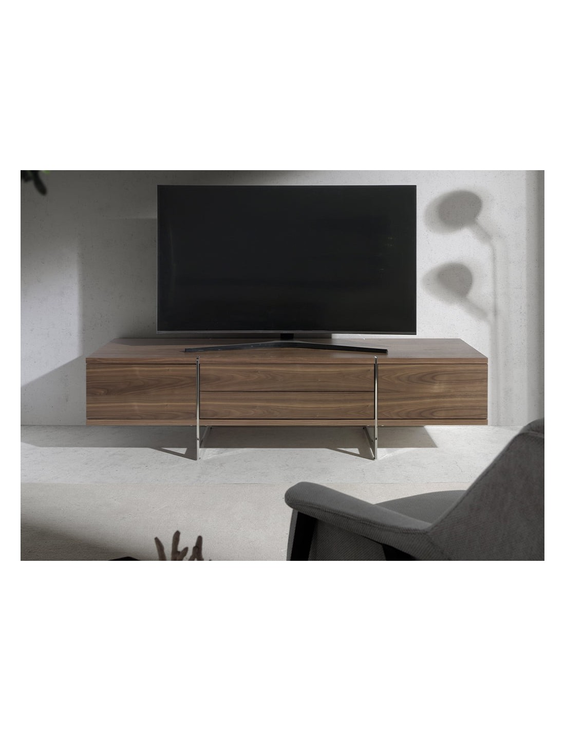 Mueble TV nogal y acero cromado