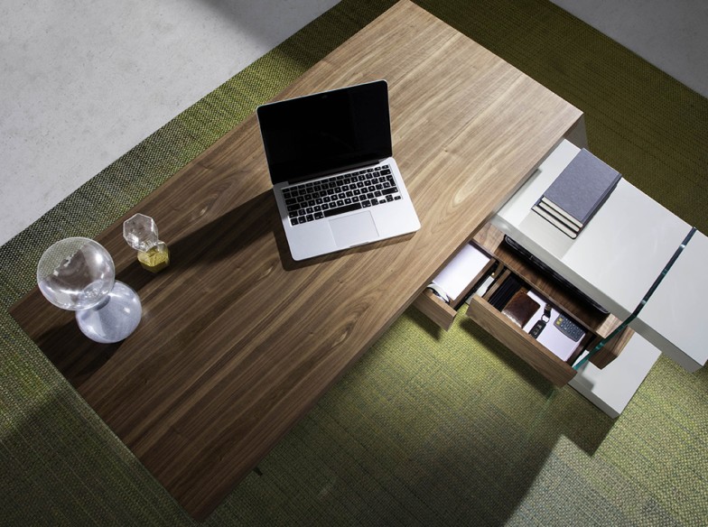 Escritorio madera gris y cristal templado con tapa de nogal