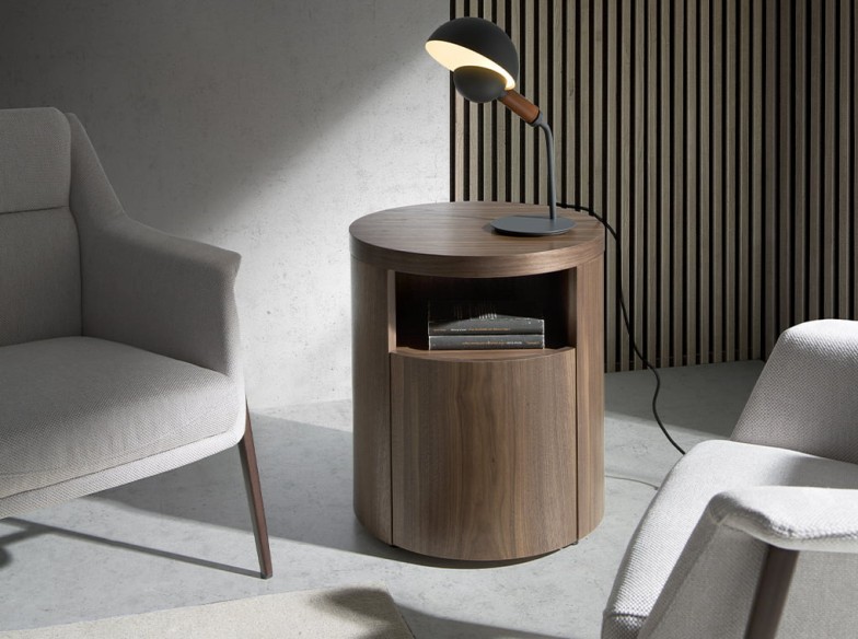 Mesita de noche nogal