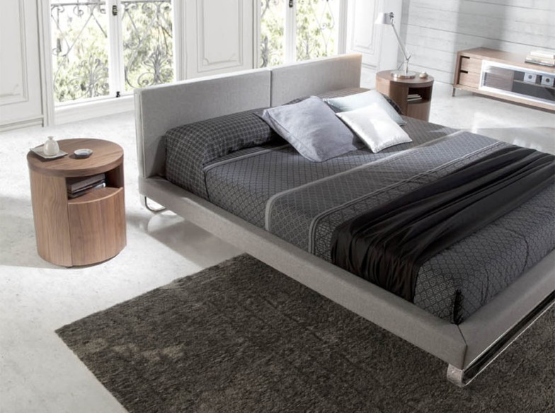 Mesita de noche nogal