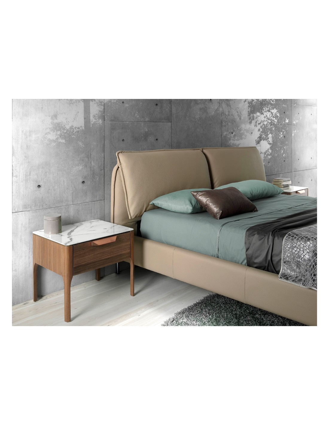 Mesita de noche nogal con tapa de cristal...