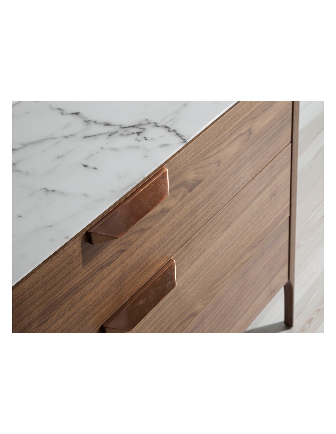 Cómoda nogal con tapa de cristal imitación mármol