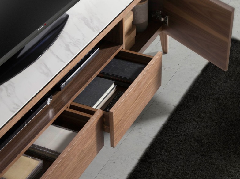 Mueble TV nogal con tapa de cristal imitación mármol