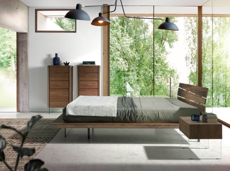 Chifonier nogal y cristal templado