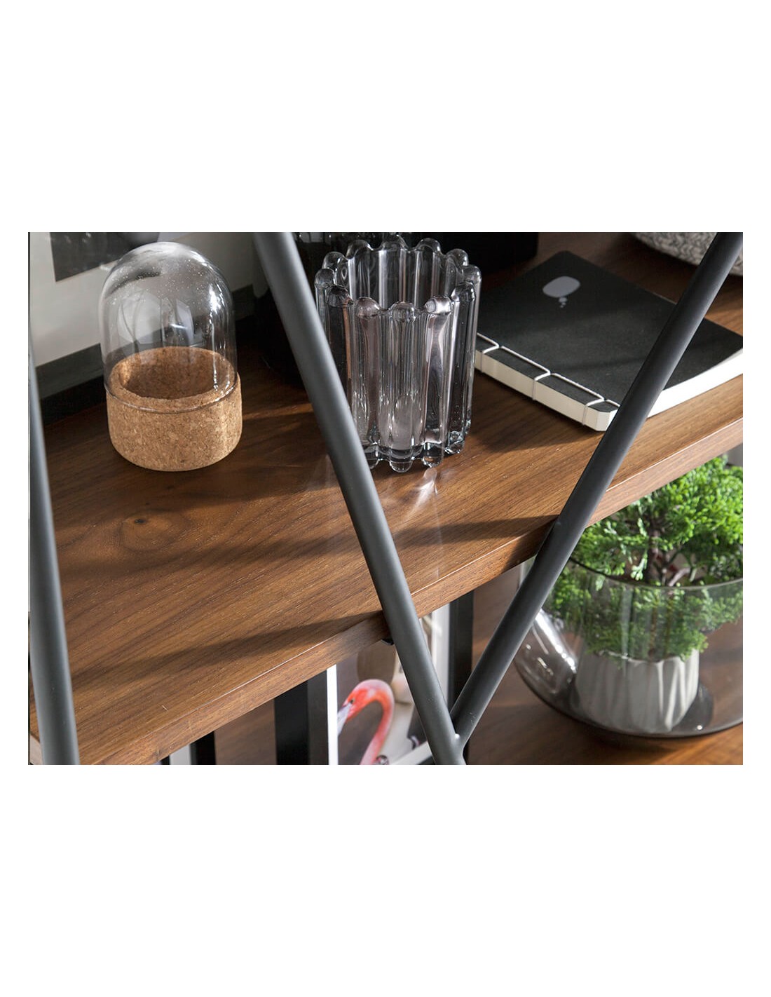 Estantería nogal y acero negro