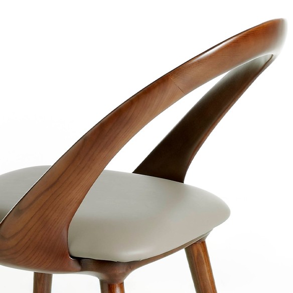 Silla nogal y polipiel visón