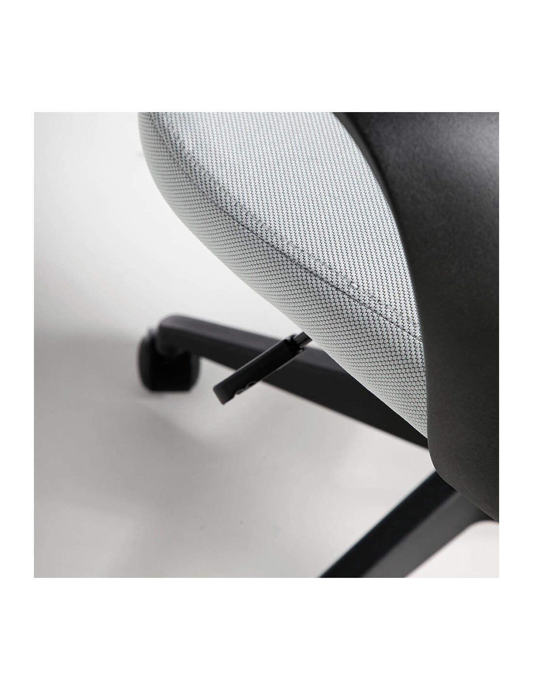 Silla oficina giratoria tela gris claro y pvc...