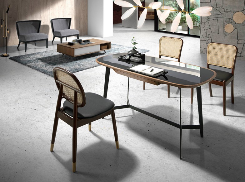 Escritorio nogal y acero negro con tapa de cristal negro