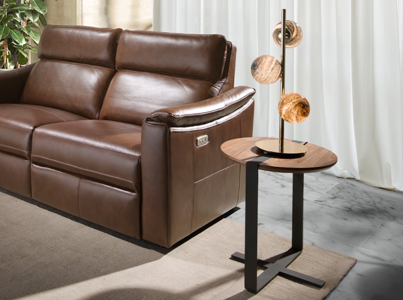 Lámpara de sobremesa en acero inoxidable