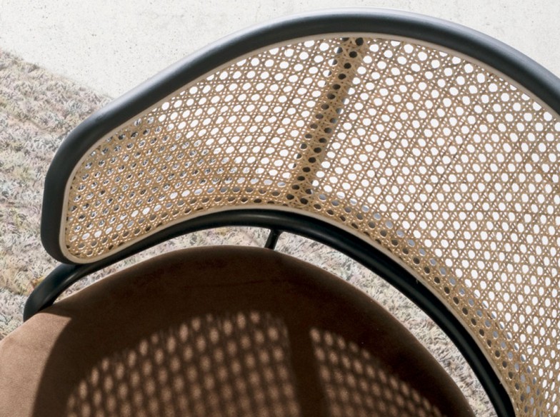 Silla giratoria rattan y terciopelo marrón