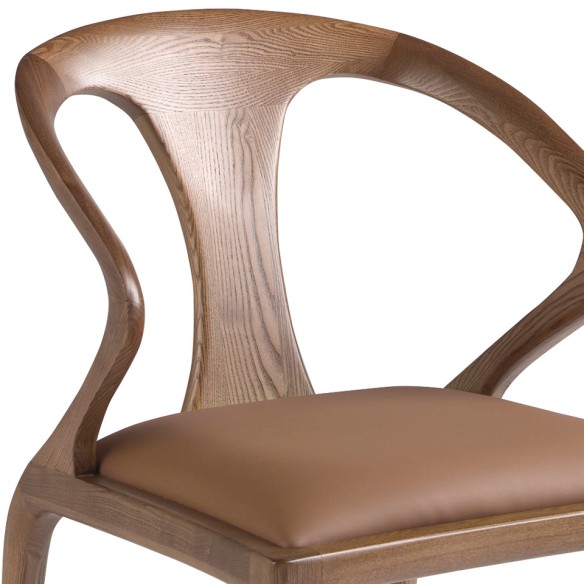 Silla nogal y polipiel marrón