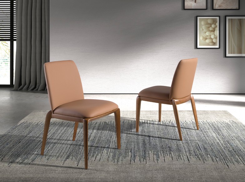 Silla polipiel marrón