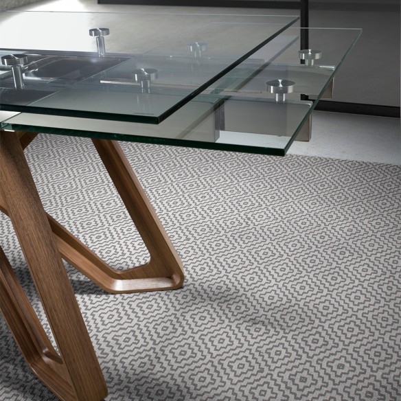 Mesa comedor extensible rectangular cristal templado y nogal
