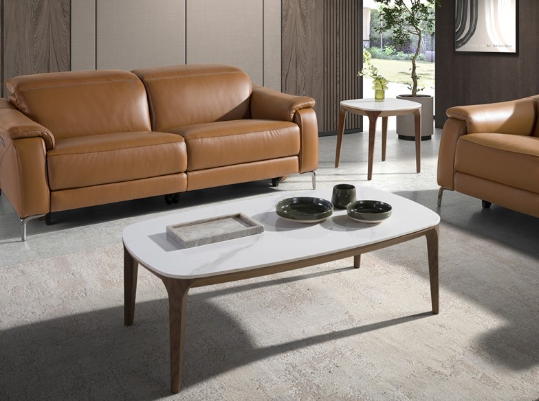 Mesa centro ovalada barril mármol porcelánico y nogal