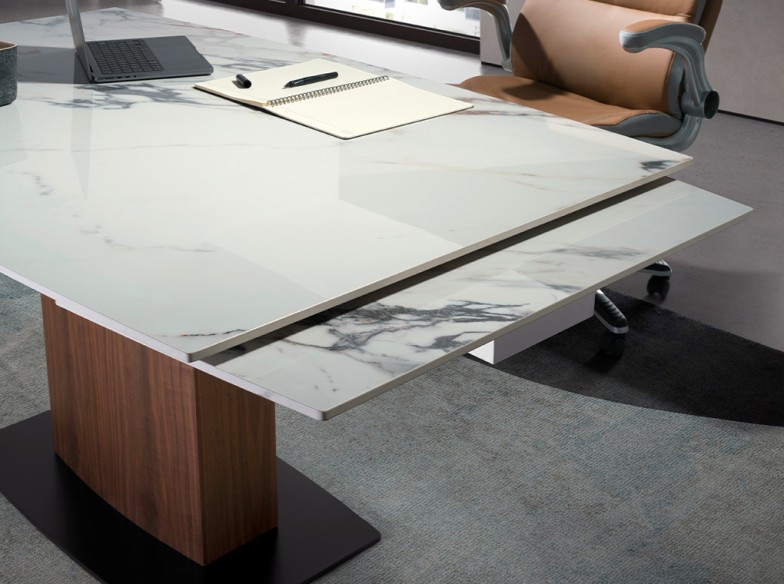 Mesa comedor extensible ovalada barril mármol porcelánico y nogal