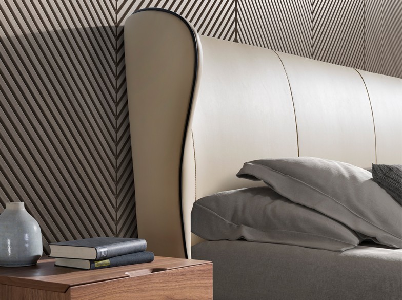 Cama polipiel color crema