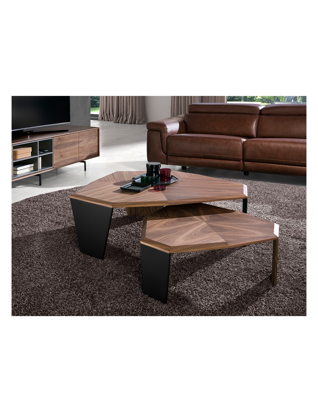 Mesa centro asimétrica nogal y pvc negro