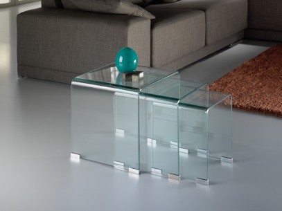 ·GLASS· CLEAR NESTING TABLES