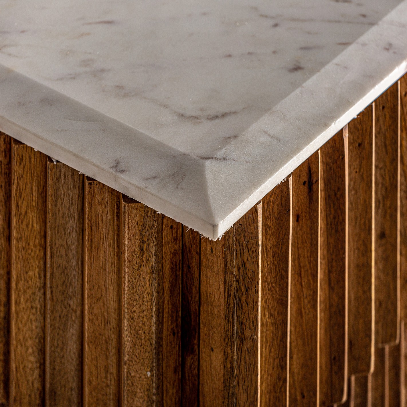 MUEBLE TV PLISSÃ‰ WOOD